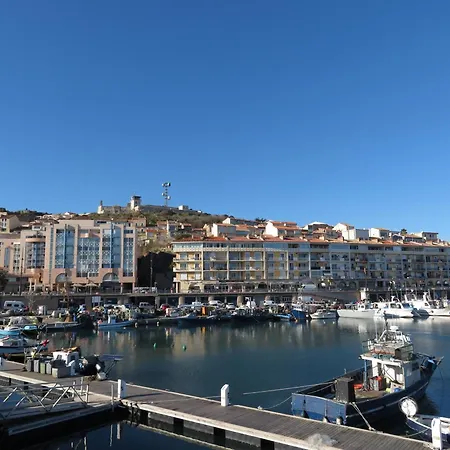 En Bord De A Avec Loggia, Parking Prive Et Acces Direct A La - Fr-1-338-566 Apartment Sète